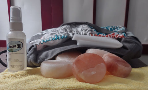 Himalayan Salt Stone Massage Heated Travel Bag INCLUDES 6 pink salt stones (Choice of two Color Patterns)
